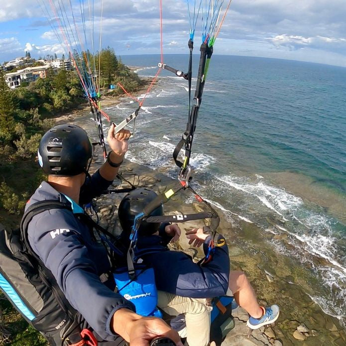 Tandem Paragliding With A Friend: 20 Min Tandem Paragliding & Media Package Basic