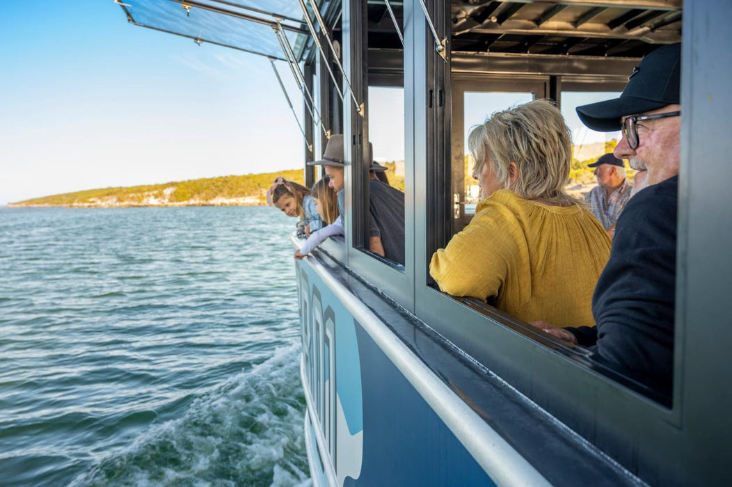 Coffin Bay Short & Sweet Oyster Farm Tour - 6 Oysters Included