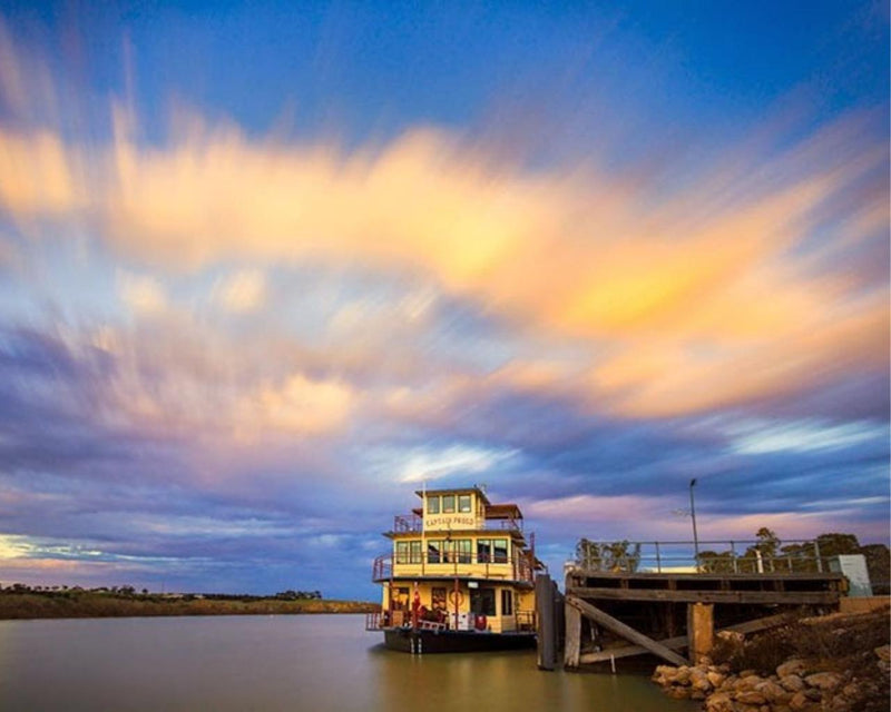 Paddle Boat Lunch Cruise & Hahndorf-Adelaide Hills Tour