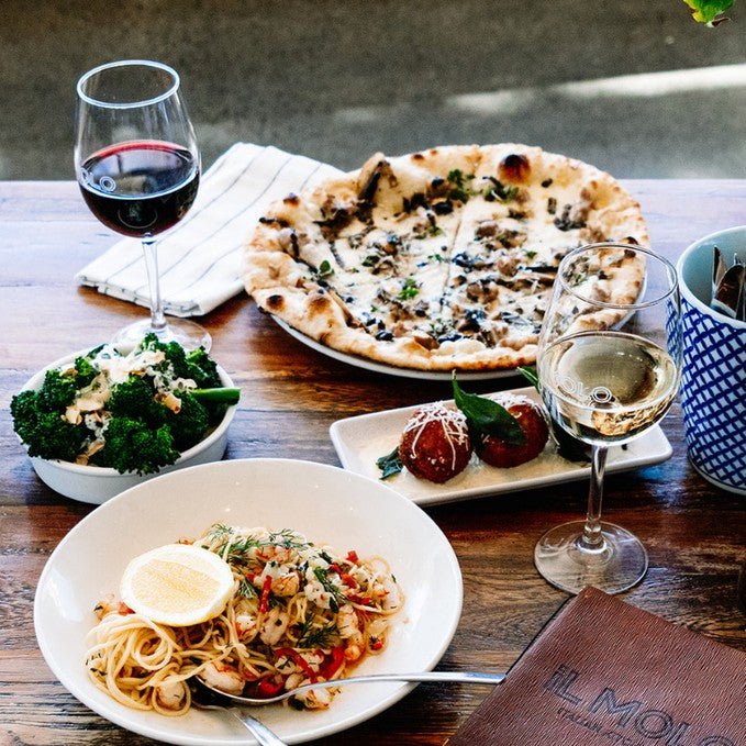 A Grand Waterfront Italian Signature At Il Molo Italian Kitchen & Bar - We Wander