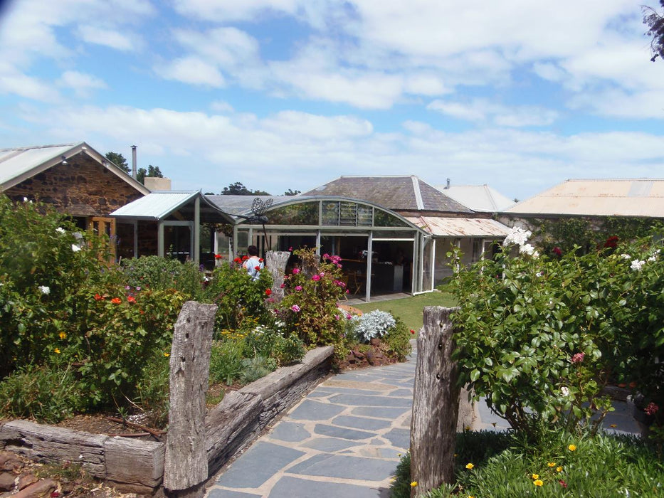 Mclaren Vale Food & Wine: Intimate Small Group Wine Tour