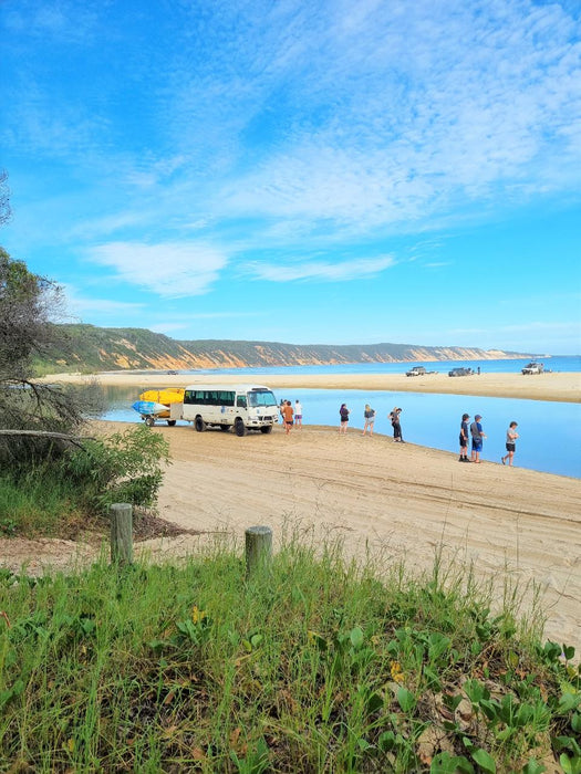 Noosa Dolphin View Sea Kayak & Beach 4X4 Adventure - Day Tour