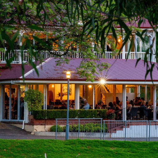 Experience Dinner At Jolleys Boathouse - We Wander