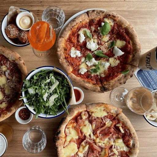 Pizza & Wine At Papi's Pizza - We Wander