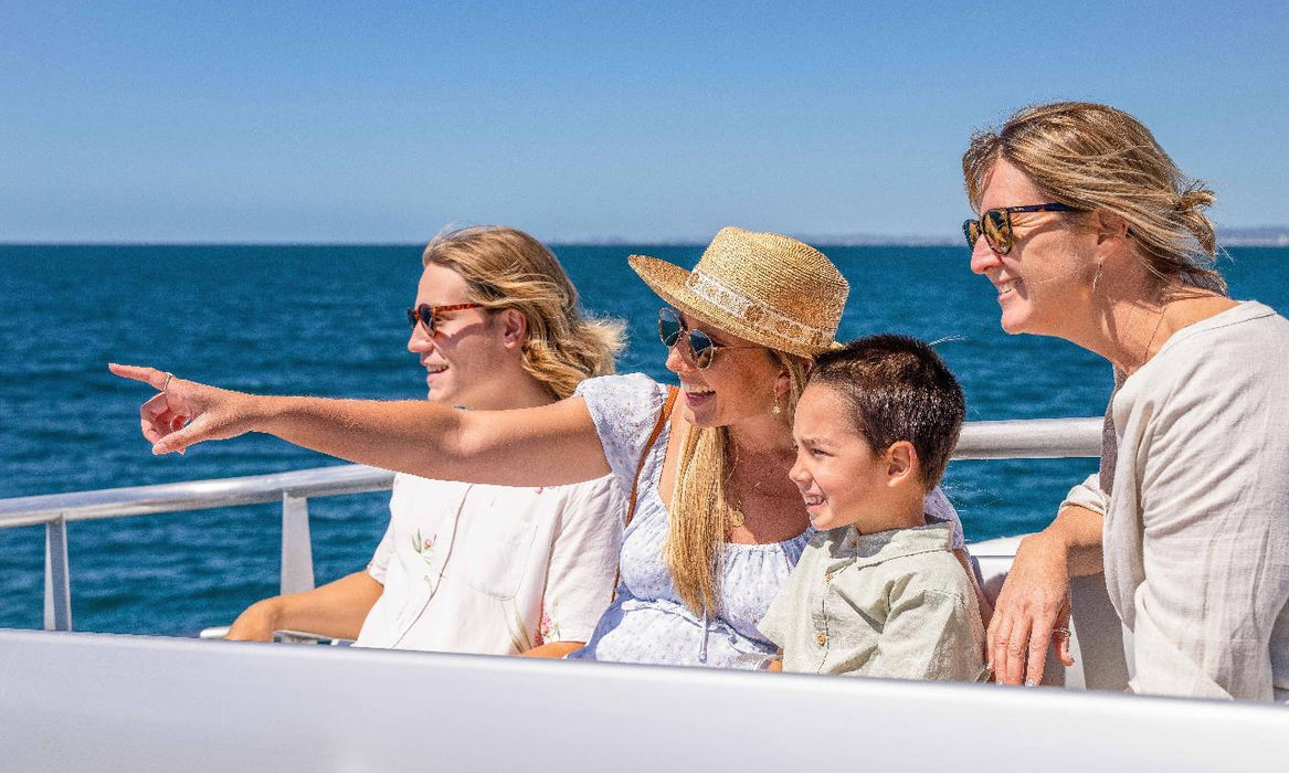 Sea World Whale Watching - We Wander