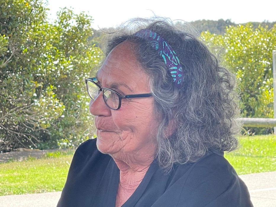 Storytelling With Yuin Elder Vivian Mason From Gnarl Cultural Tours - We Wander