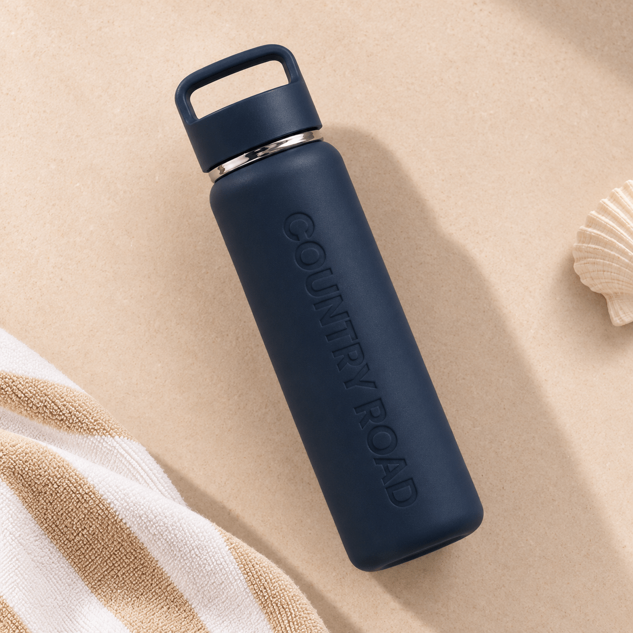 We Wander Coastal Luxe Beach Hamper - We Wander